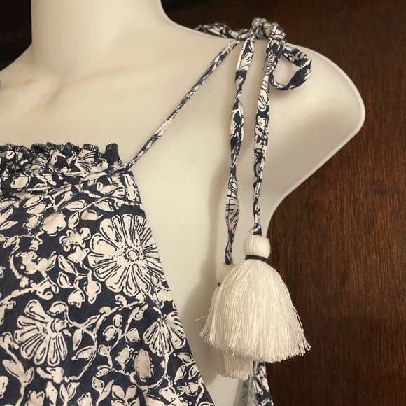 Vineyard Vines Brand Women's Medium Tiered Seersucker Blue & White Floral Dress - Picture 10 of 10